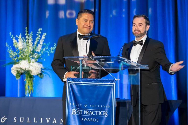 Frost & Sullivan presents UFINET with Best Practices Award